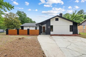 732 Sarazen Dr, Fayetteville, NC 28303