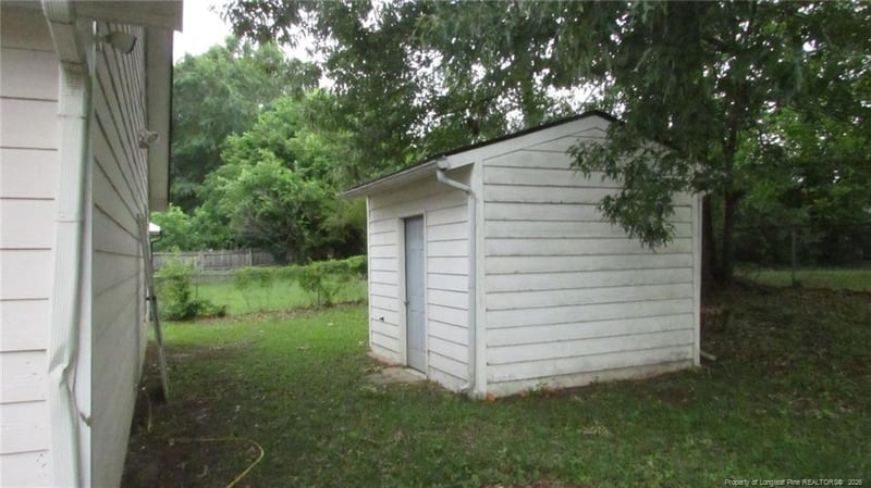 7321 Tollhouse Dr, Fayetteville, NC 28314