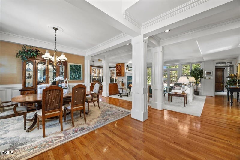 73219 Burrington , Chapel Hill, NC 27517