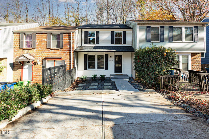 7324 Summerland Dr, Raleigh, NC 27612