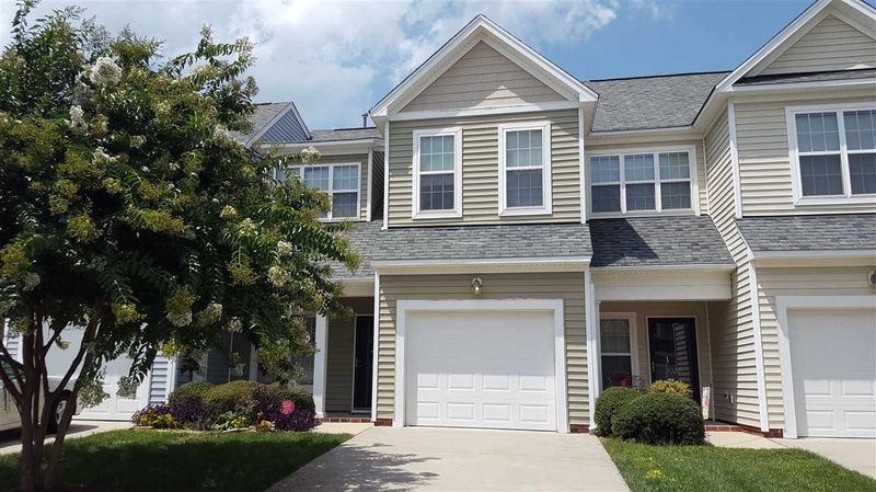 7324 Water Willow Dr, Raleigh, NC 27617
