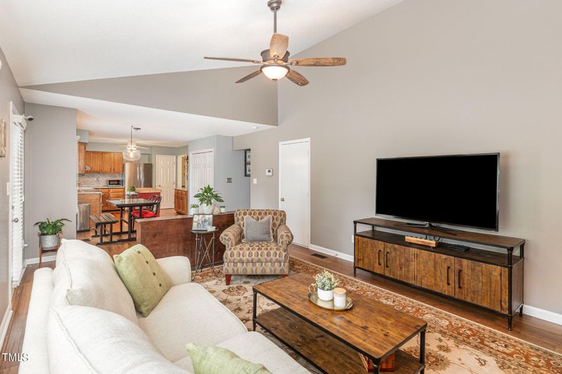 7325 Massachusetts Ct, Raleigh, NC 27615