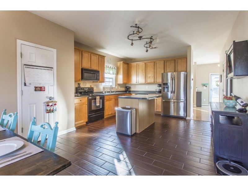 7328 Ethans Way, Burlington, NC 27215