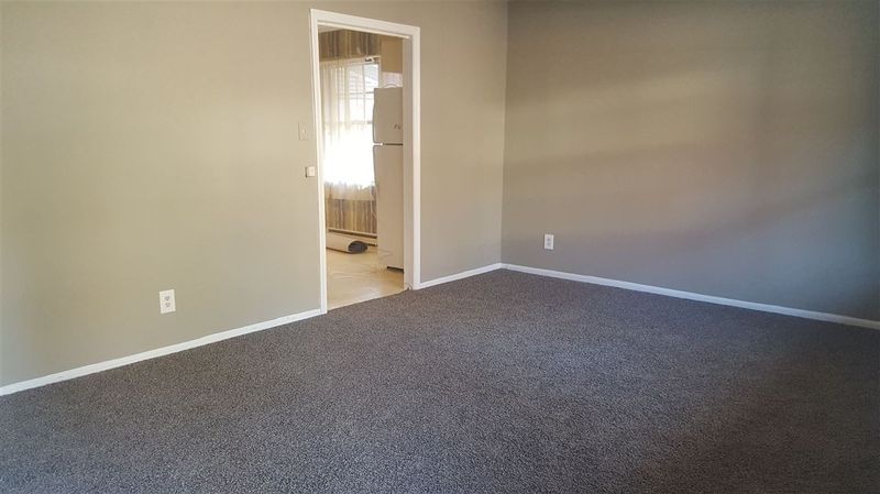 7328 Stuart Dr, Raleigh, NC 27615