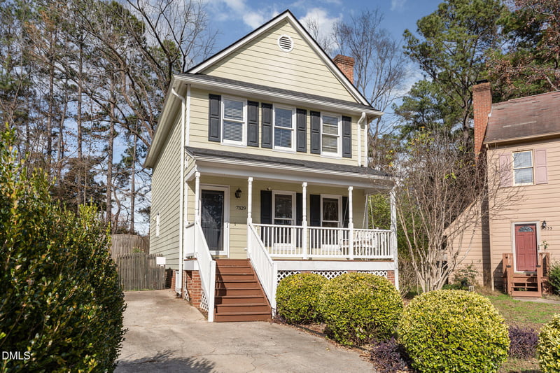 7329 Bassett Hall Ct, Raleigh, NC 27616