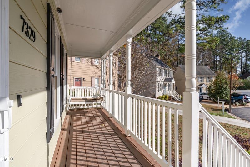 7329 Bassett Hall Ct, Raleigh, NC 27616