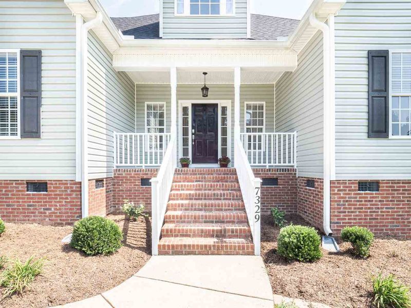 7329 Shady Stroll Ln, Willow Springs, NC 27592
