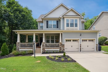 733 Bluffcreek Dr, Fuquay Varina, NC 27526