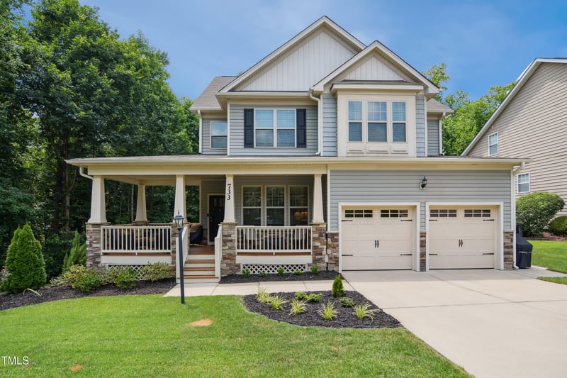 733 Bluffcreek Dr, Fuquay Varina, NC 27526