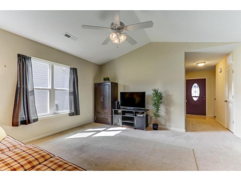 733 Cairn, Burlington, NC 27217