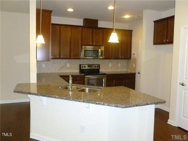 733 Davenbury Way, Cary, NC 27513
