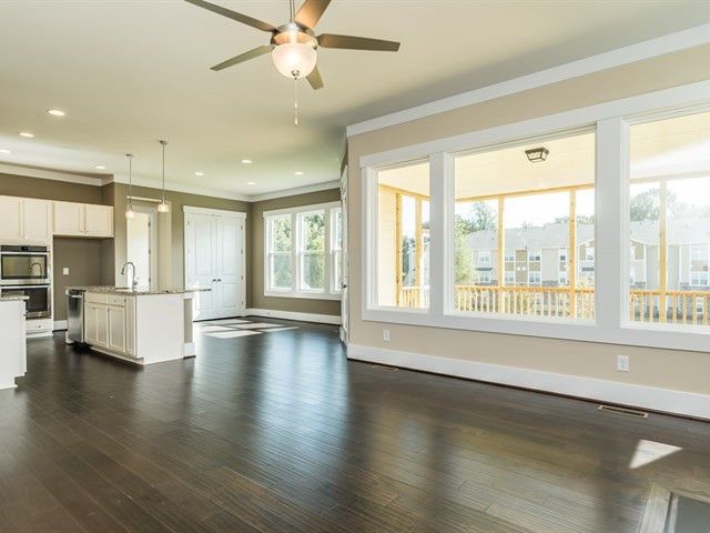 733 Lake Holding St, Wake Forest, NC 27587