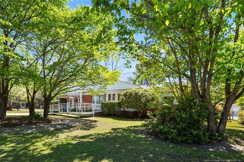 733 Moriston Rd, Fayetteville, NC 28314