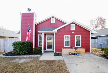 733 Mosswood Ln, Fayetteville, NC 28311