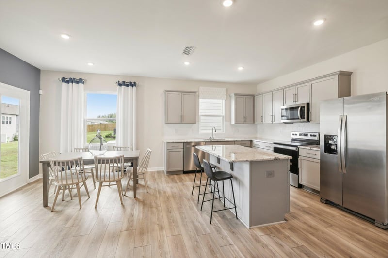 733 Richardson Dr, Sanford, NC 27330