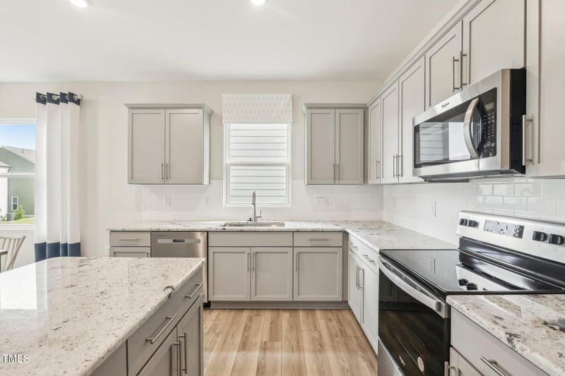 733 Richardson Dr, Sanford, NC 27330