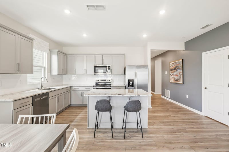 733 Richardson Dr, Sanford, NC 27330