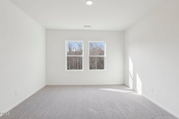 733 Shepard Rock Dr, Zebulon, NC 27597