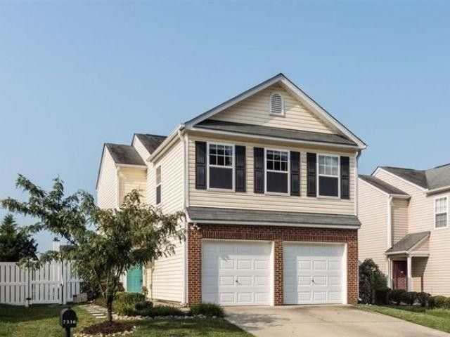 7332 Brighton Hill Ln, Raleigh, NC 27616