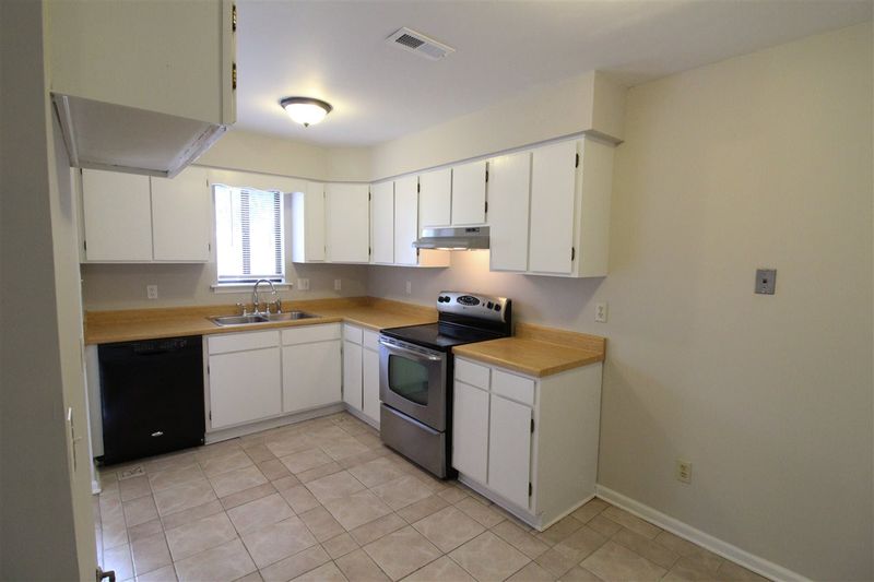 7333 Sandy Creek Dr #7333, Raleigh, NC 27615
