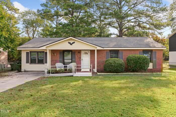 7337 Hyannis Dr, Fayetteville, NC 28304