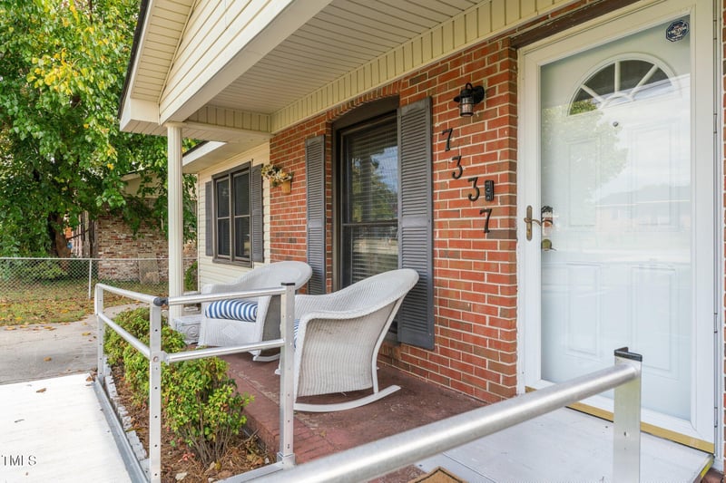 7337 Hyannis Dr, Fayetteville, NC 28304