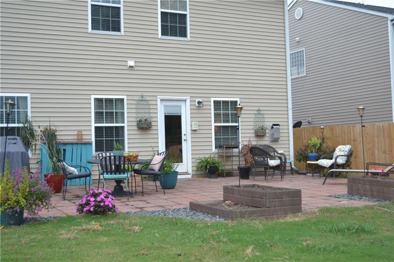7338 Ethans Way, Burlington, NC 27215