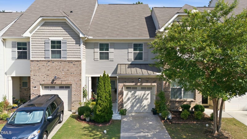 734 Davenbury Way, Cary, NC 27513