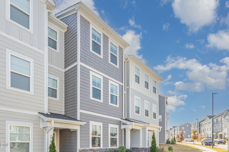 734 Gimari Dr, Wake Forest, NC 27587