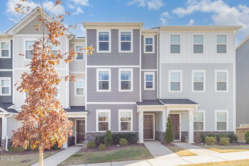734 Gimari Dr, Wake Forest, NC 27587