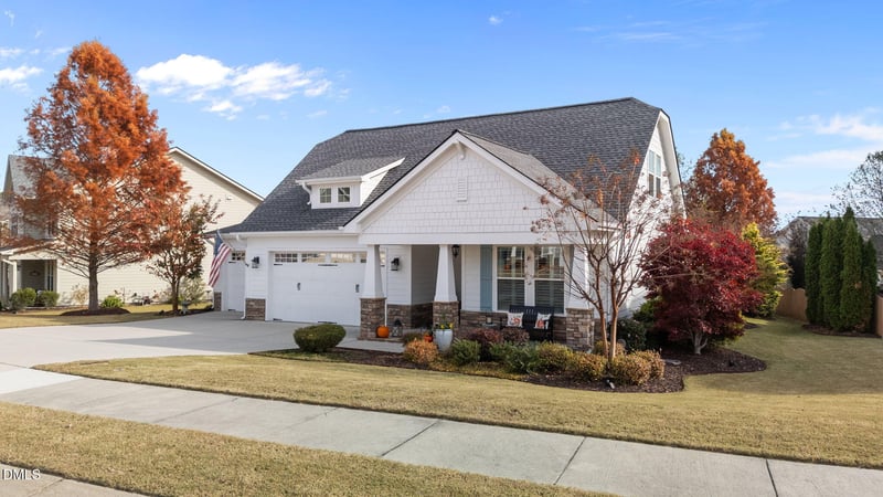 734 Kerr Lake Dr, Fuquay Varina, NC 27526