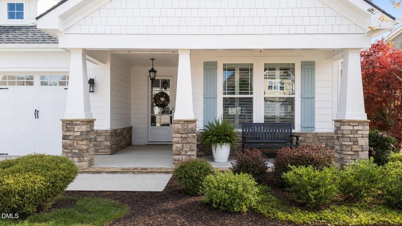 734 Kerr Lake Dr, Fuquay Varina, NC 27526