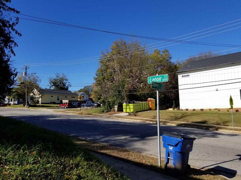 734 Lenoir, Raleigh, NC 27601