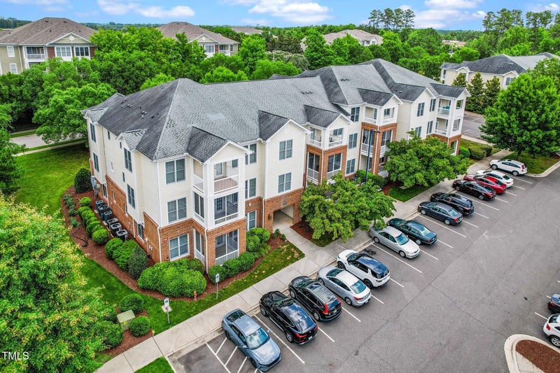734 Portstewart Dr, Cary, NC 27519