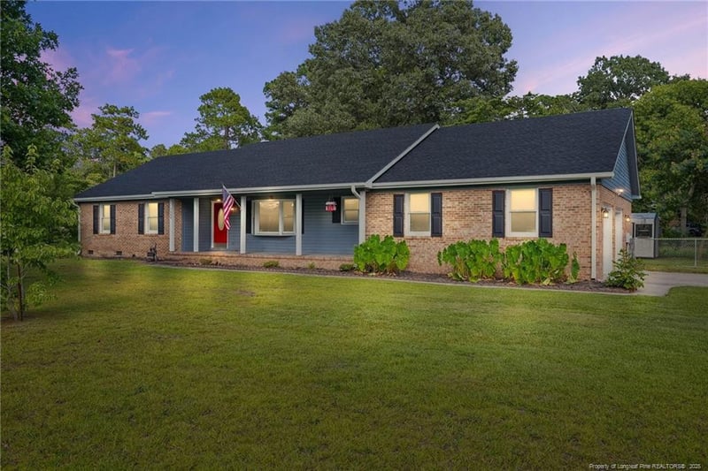 7340 Reedy Creek Dr, Fayetteville, NC 28314