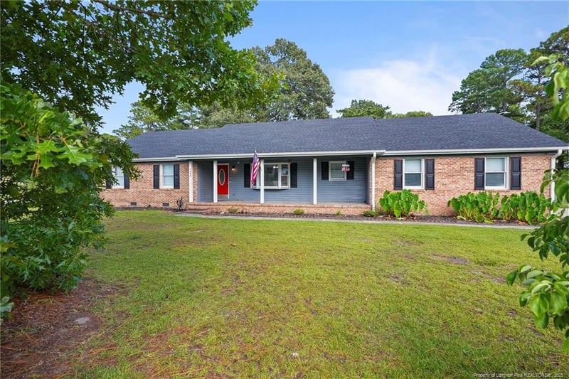 7340 Reedy Creek Dr, Fayetteville, NC 28314