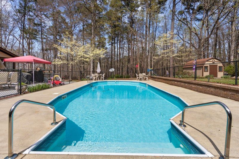 7340 Roberts Rd, Cary, NC 27519