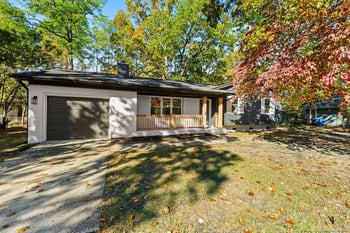 7341 Pebblebrook Dr, Fayetteville, NC 28314