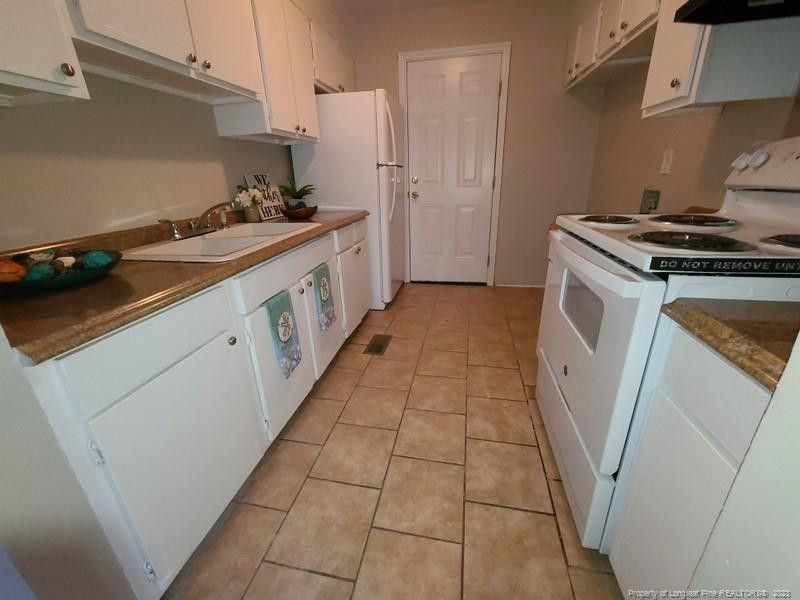 7345 Ryan St, Fayetteville, NC 28314