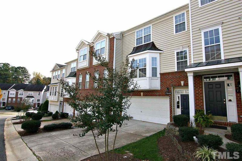 7349 Doverton Ct, Raleigh, NC 27615