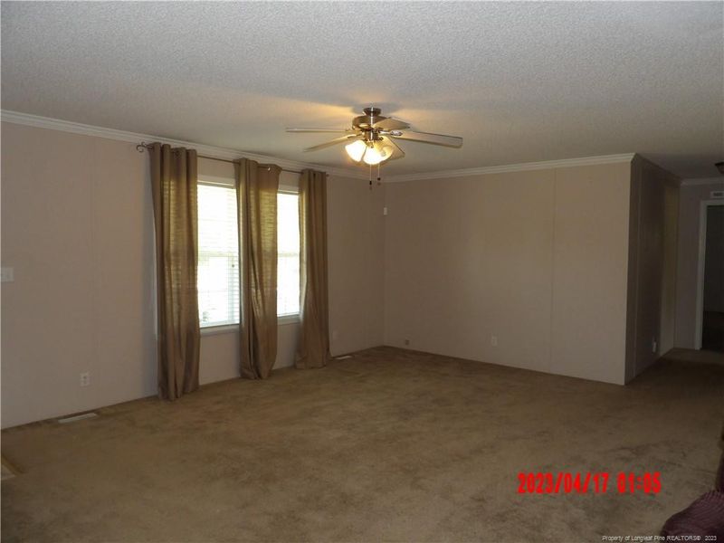 7349 Roslin Farm Rd, Hope Mills, NC 28348