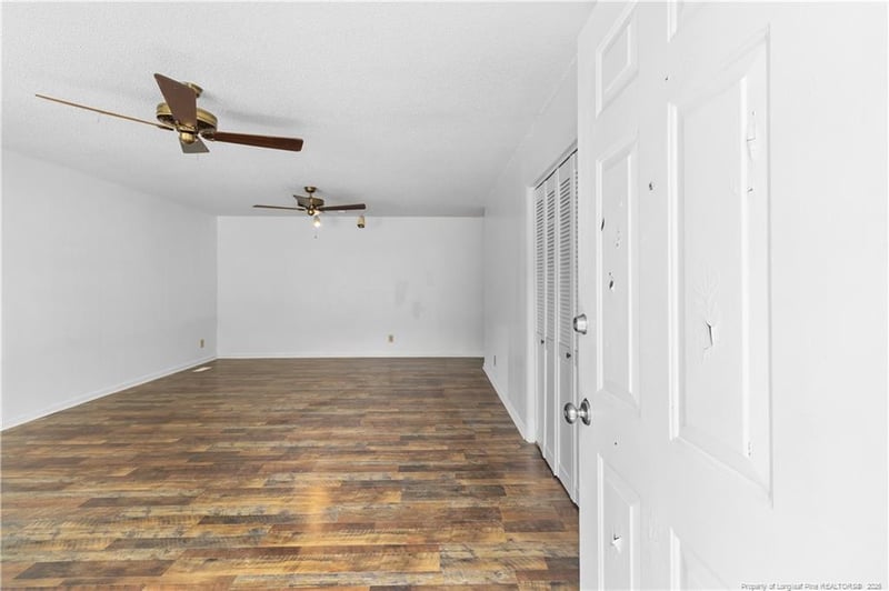 735 Amber Dr, Fayetteville, NC 28311