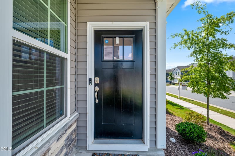 735 Andrade Dr, Fuquay Varina, NC 27526