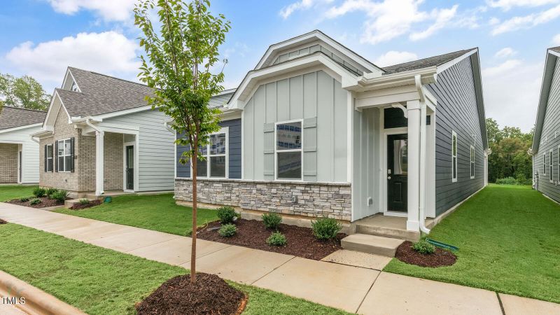 735 Dorset Stream Dr, Fuquay Varina, NC 27526