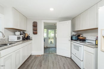 735 Everett St, Burlington, NC 27215