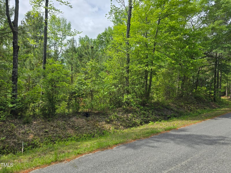 735 Old Williams Rd, Four Oaks, NC 27524