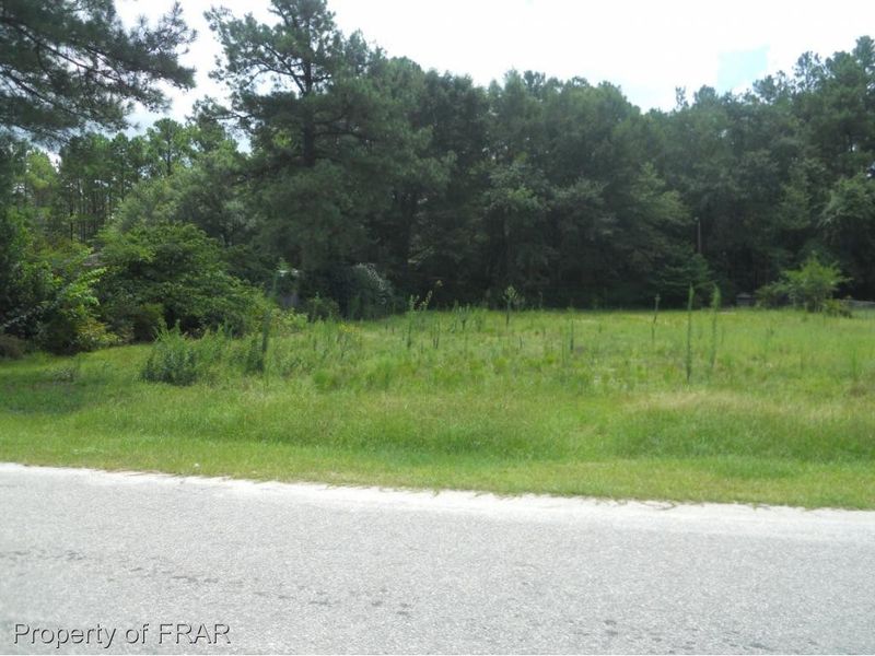 735 Orchard St, Hope Mills, NC 28348