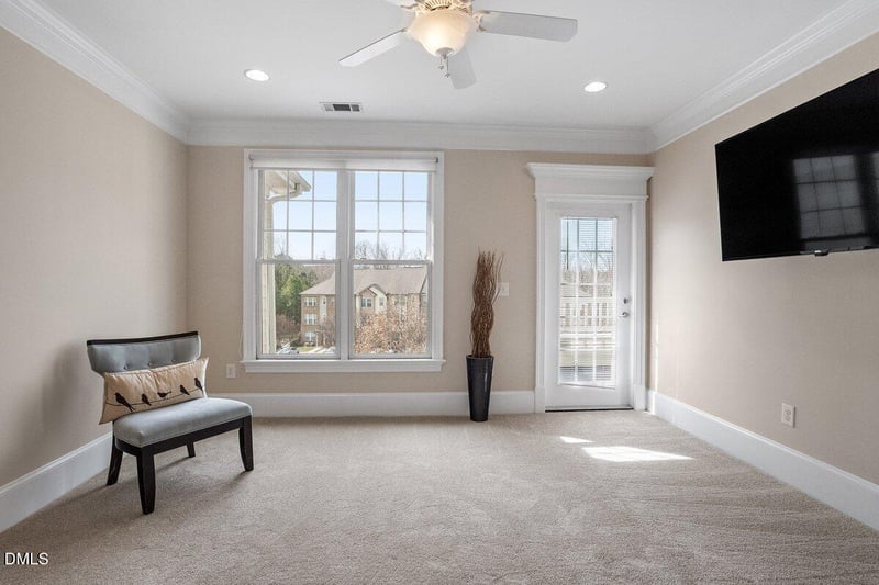 735 Portstewart Dr, Cary, NC 27519