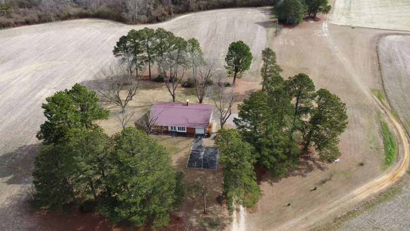 735 W Strickland Rd, Dunn, NC 28334
