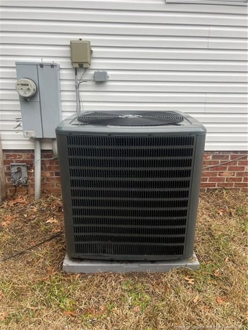 7353 April Dr, Fayetteville, NC 28314